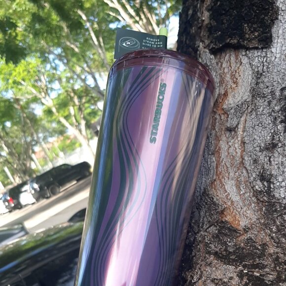 Starbucks 2025 Wavy Green Purple Plastic Hot & Cold Cup Venti Tumbler 24oz - Picture 7 of 9
